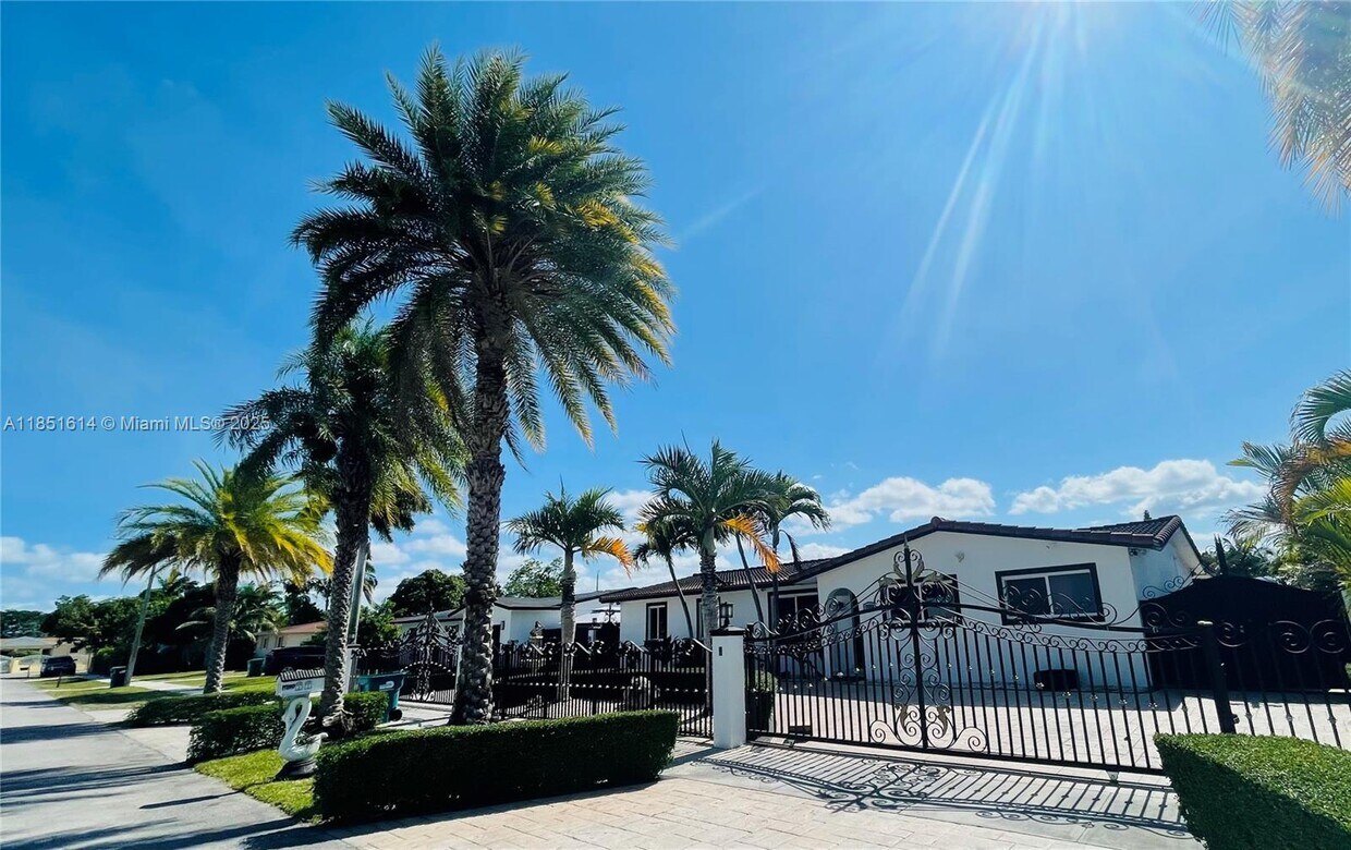 Foto principal - 19800 SW 119th Ave