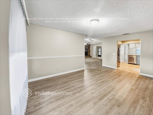Building Photo - 2112 Jonathan Ln