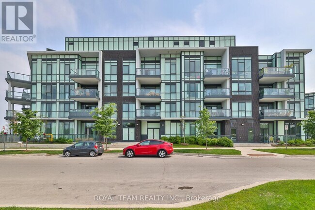 Photo du bâtiment - 415-415 Sea Ray Ave