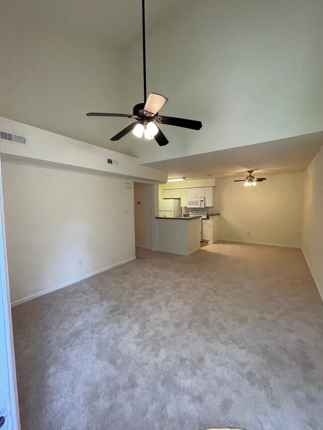 821 Whistling Swan Dr Unit 821, Virginia Beach, VA 23464 Condo for