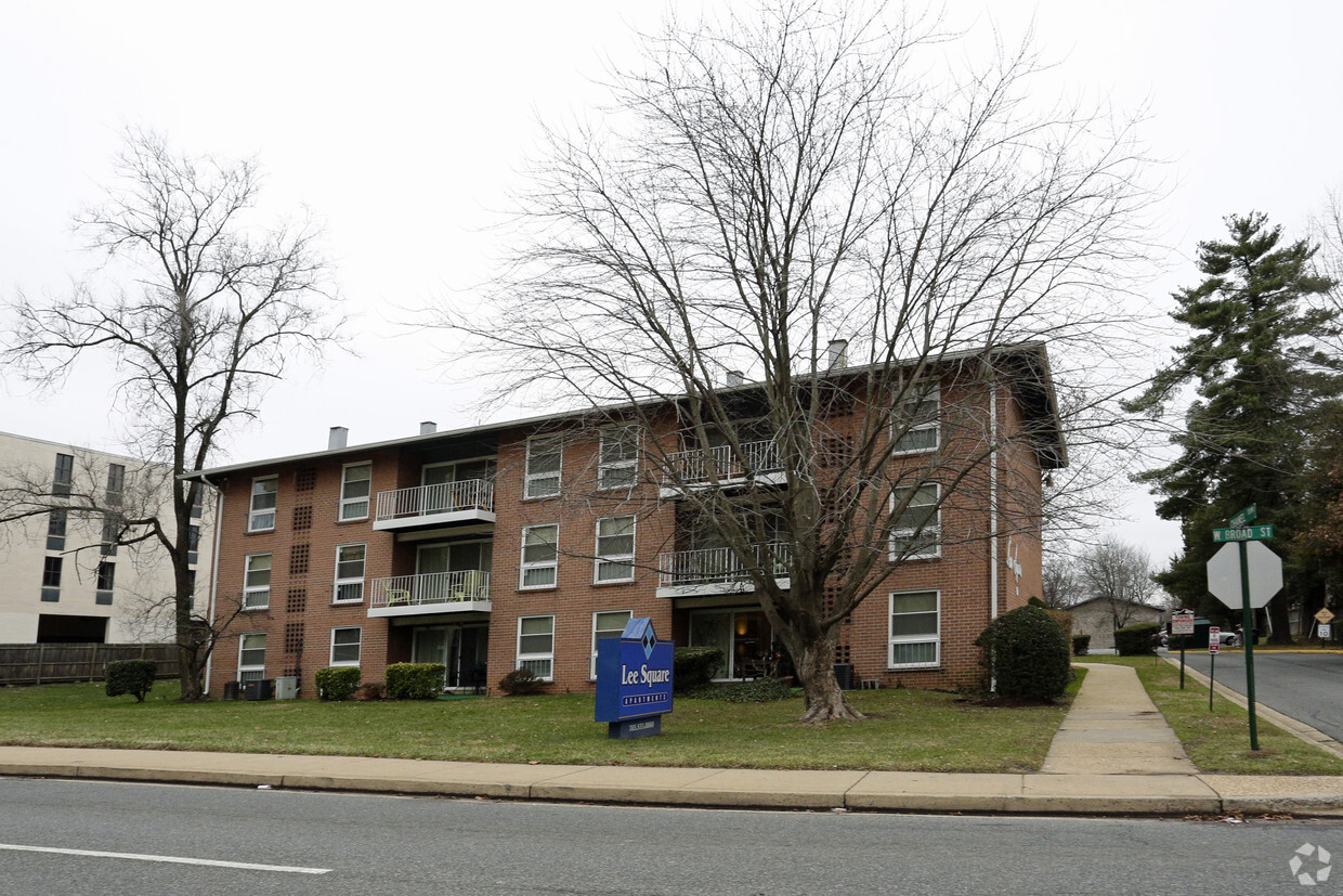 Building Photo - Lee Square Apartments