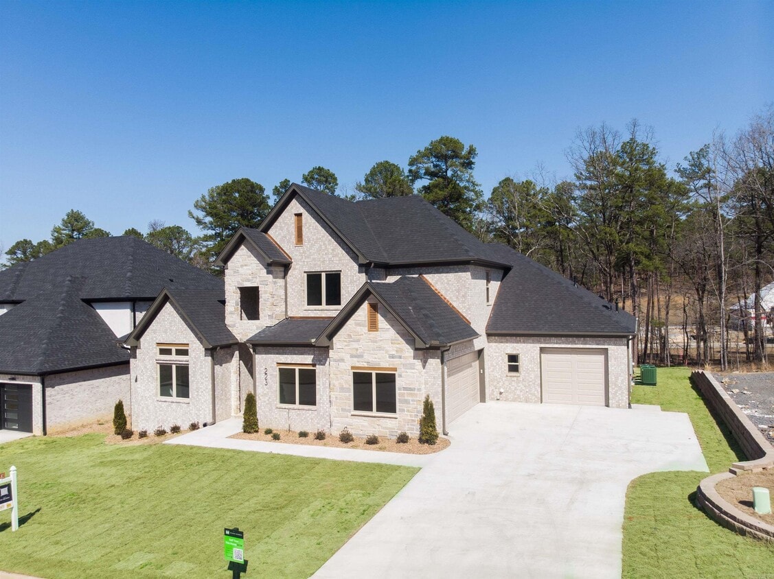 Primary Photo - 223 Abington Cir
