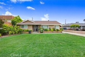 Building Photo - 519 W Berkeley Ct