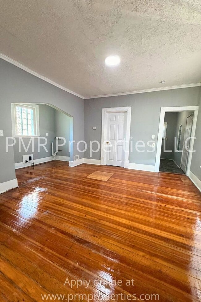 Building Photo - 5922 N 28th Ave