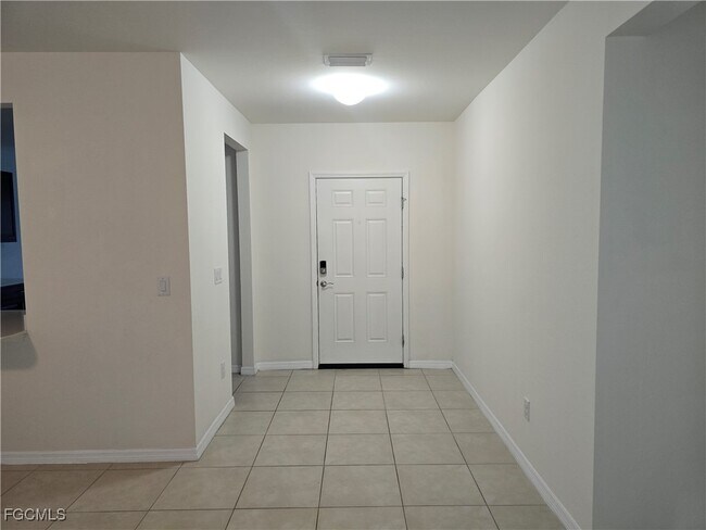 Building Photo - 1230 NW 19th St