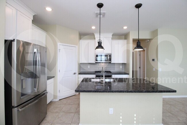 Foto del edificio - 13259 N 143rd Dr