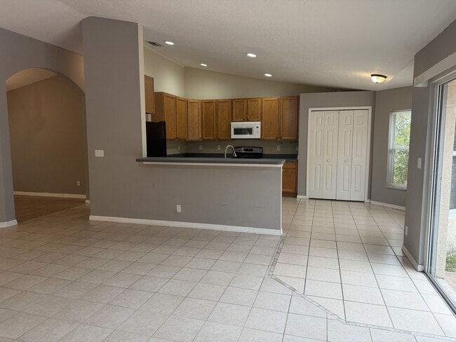 Building Photo - 4542 SW Savona Blvd