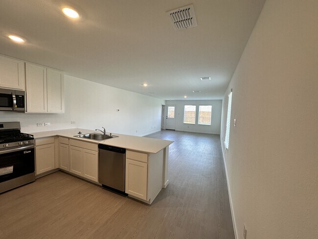 Foto del edificio - 1601 Elliott Rd