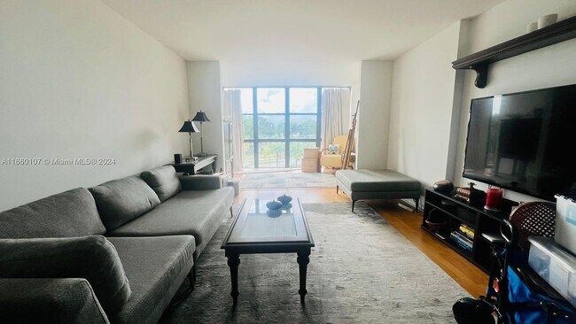 Foto del edificio - 800 Parkview Dr