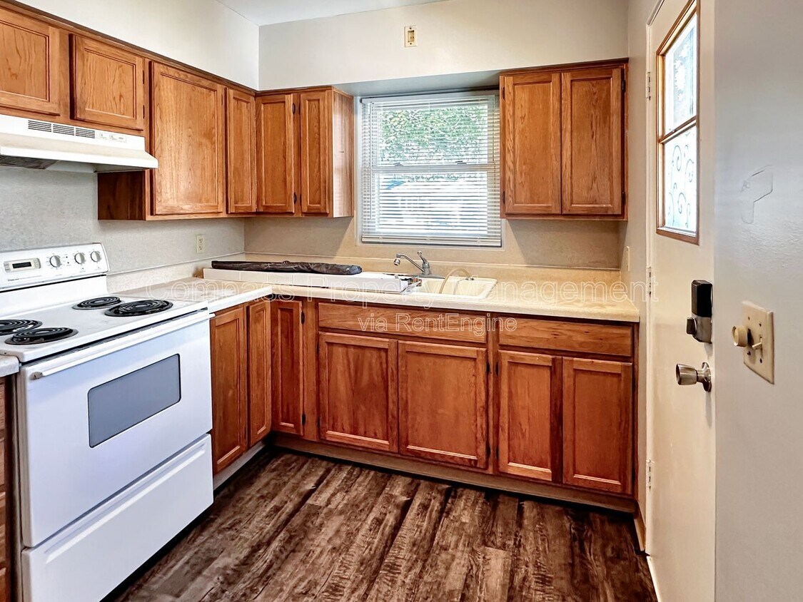 Foto principal - 2713 S Burdick St