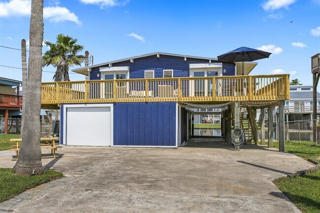 Foto del edificio - 21918 Matagorda Dr