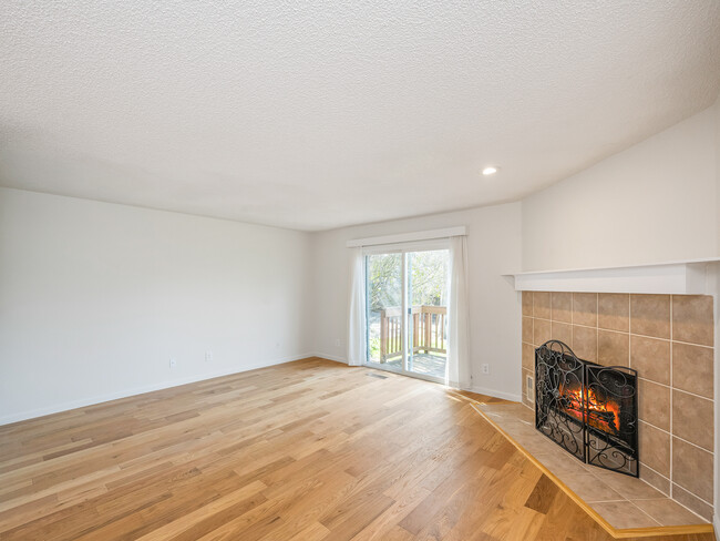 Building Photo - 10900 SW 76th Pl