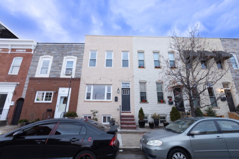 242 S Conkling St, Baltimore, MD 21224 Townhouse for Rent in