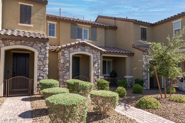 Building Photo - 3245 Montage Dr