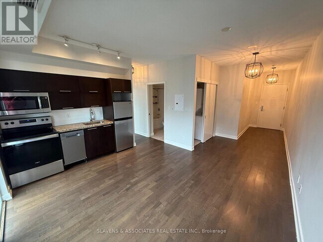 Photo du bâtiment - 126-1126 Simcoe St