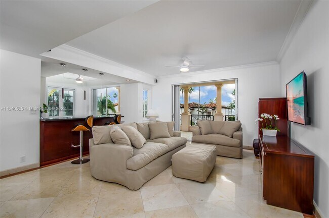 Foto del edificio - 19122 Fisher Island Dr