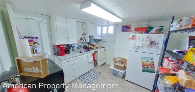 Building Photo - 810 Osage St