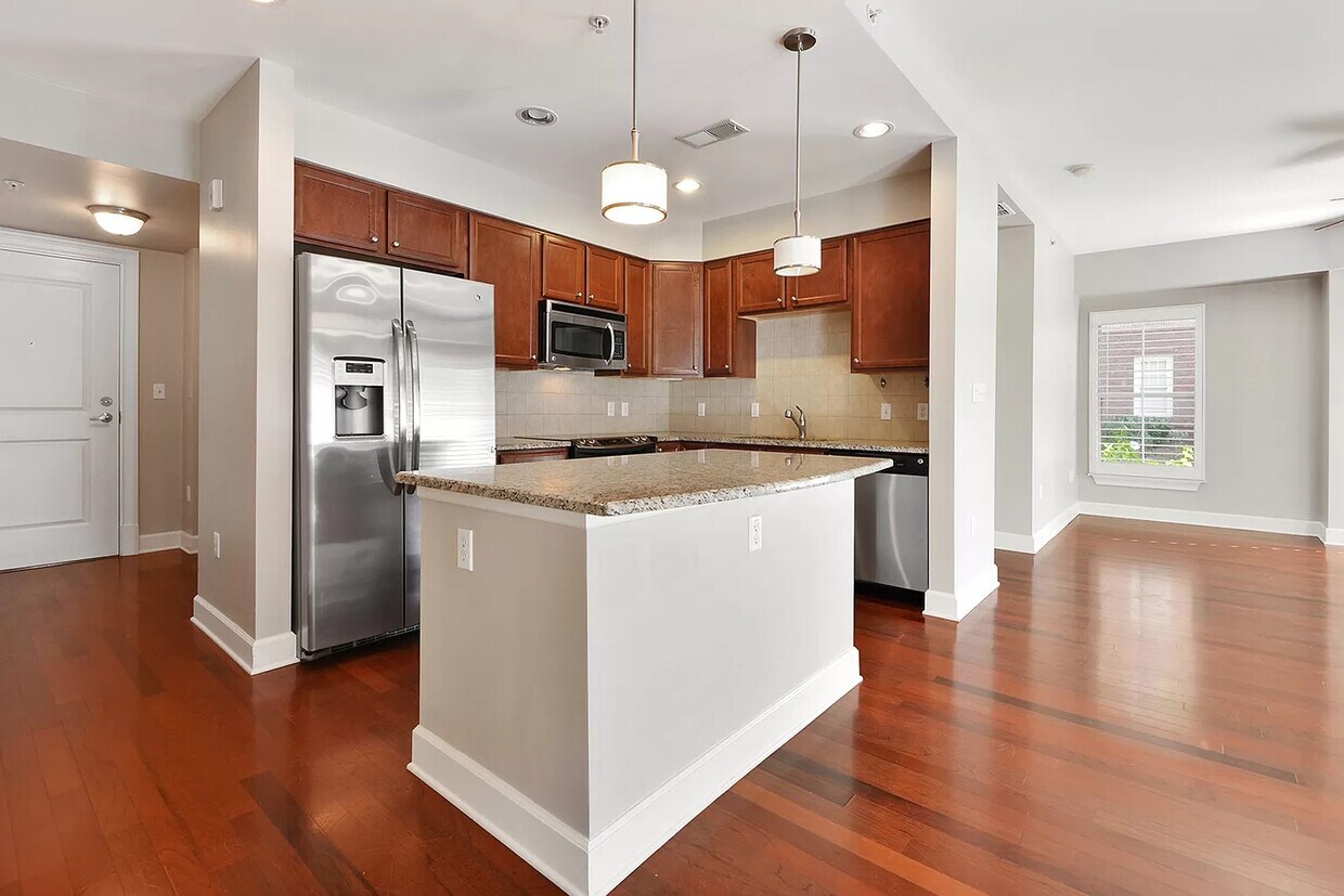 Foto principal - 200 River Vista Drive
