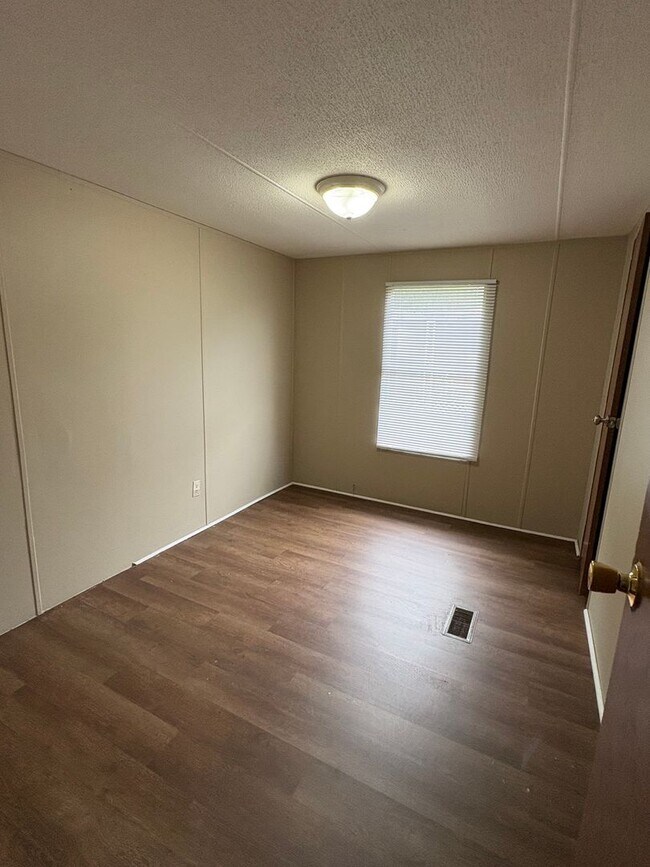 Foto del edificio - Spacious 3 Bedroom In Yorktowne