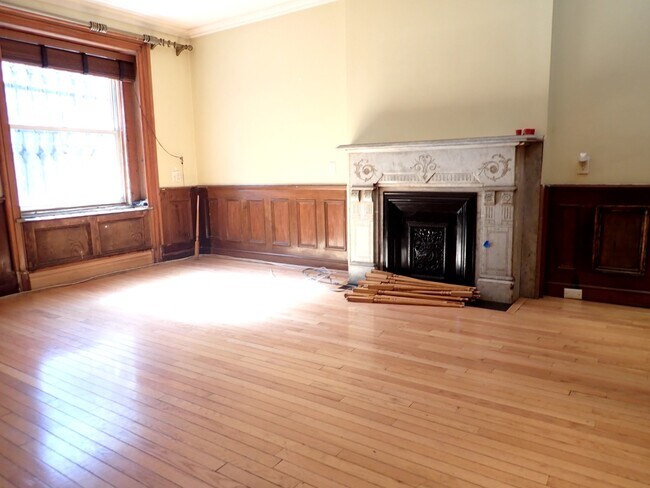 Building Photo - 43 Brevoort Pl