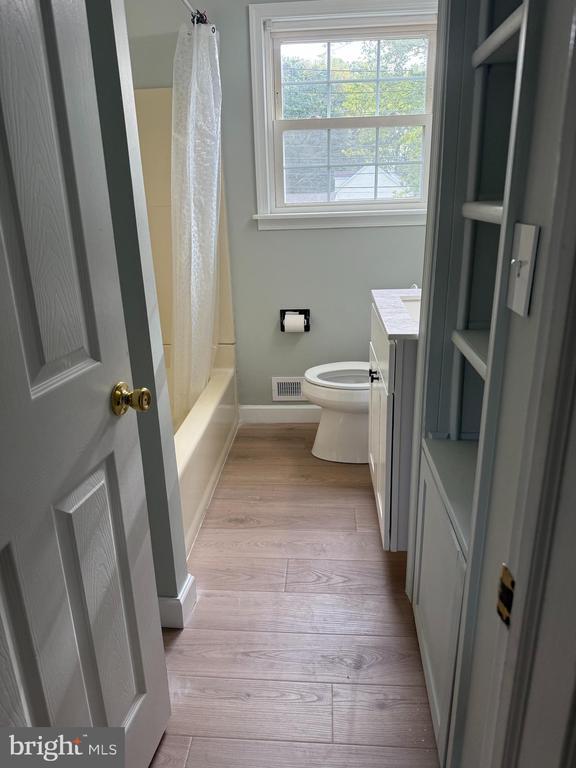 Foto del edificio - 810 S Harmony Rd