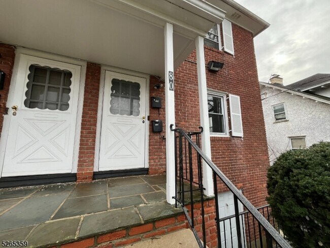 Building Photo - 80 Burnet Ave