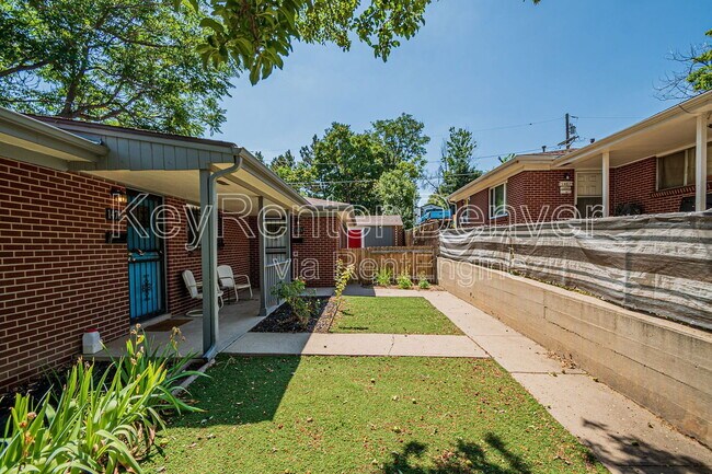Foto del edificio - 1478 W Dakota Ave