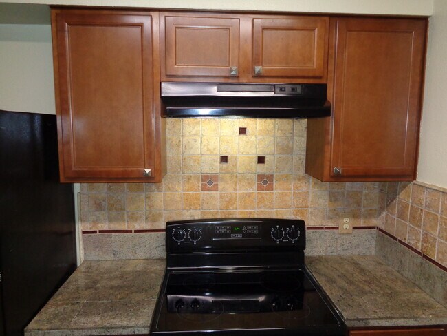 Foto del edificio - 676 Jennifer Jean Dr