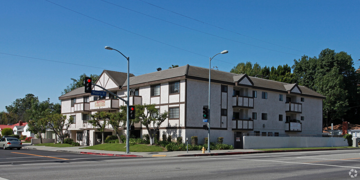 6351 Ranchito Ave, Van Nuys, CA 91401 - Apartments in Van Nuys, CA ...