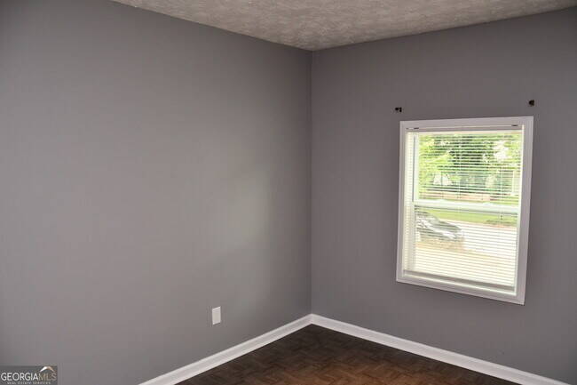 Foto del edificio - 5932 Homestead Cir
