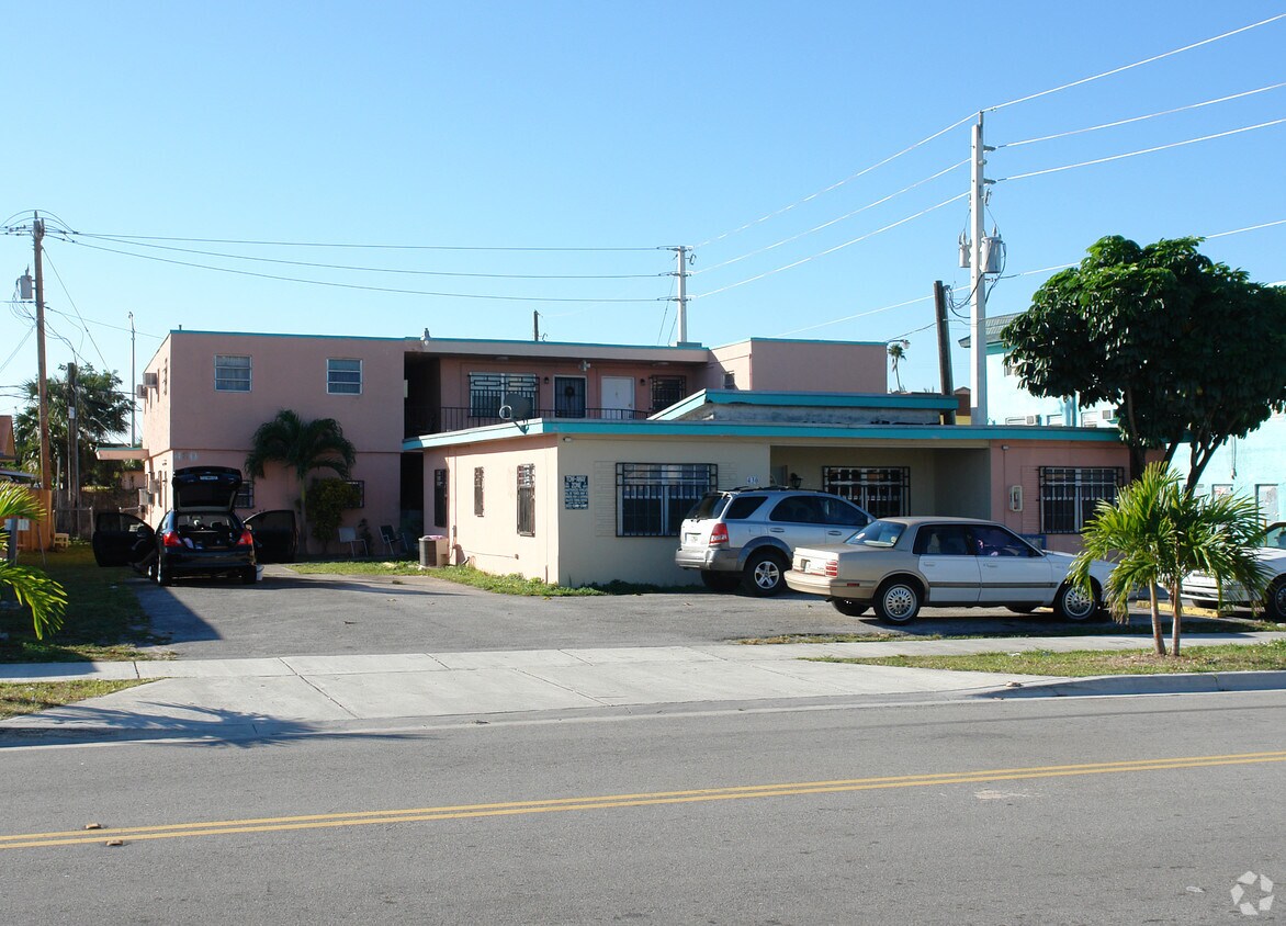 Primary Photo - 430 E 28th St