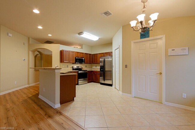 Building Photo - 6428 Waverly Green Way