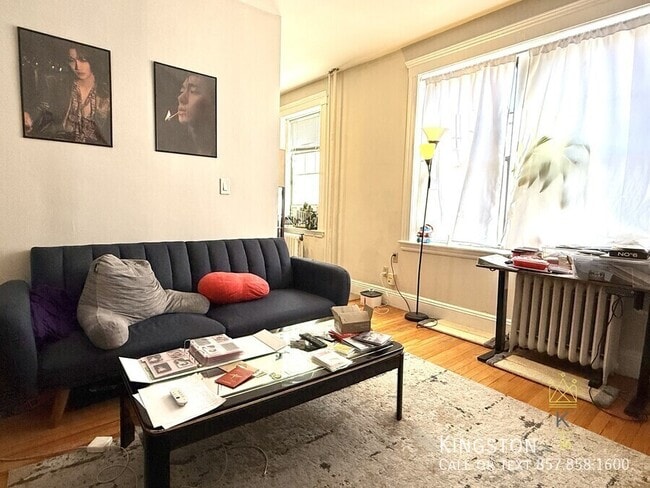 Foto del edificio - 370 Chestnut Hill Ave