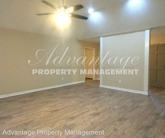 Foto del edificio - 3 br, 2 bath House - 3040 Gramercy Cv.