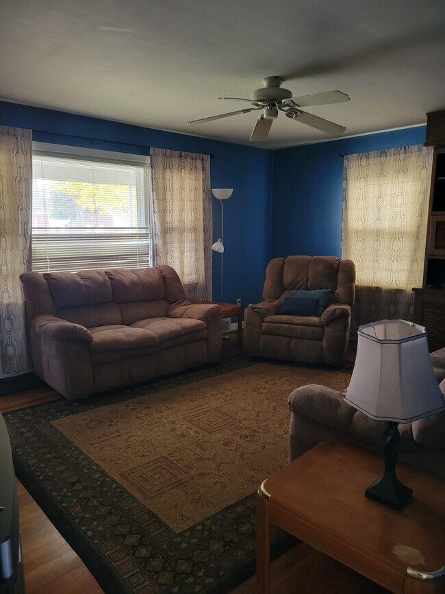 Foto del edificio - 4010 7th Ave