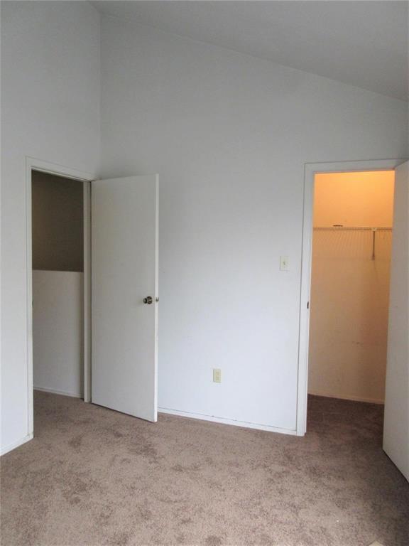 Building Photo - 8642 Village of Fondren