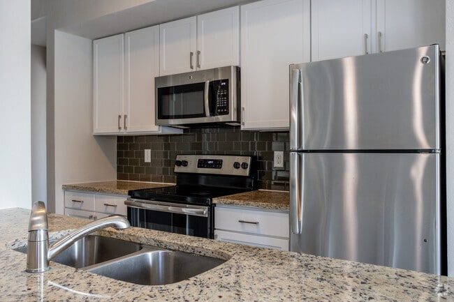 2 BR, 2 BA - 950 SF - Green Tree Place