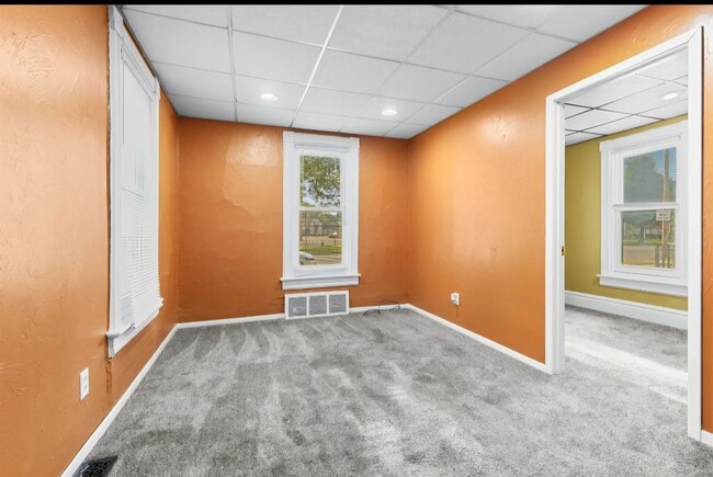 Building Photo - 1015 Bluff St