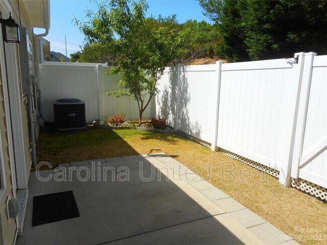 Building Photo - 418 Windsor Gate Dr