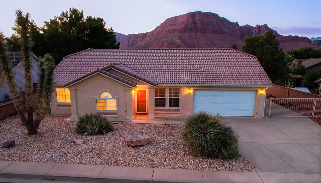 Foto principal - Ivins Single Family Home