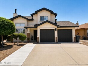 Building Photo - 836 Sunset Park Dr