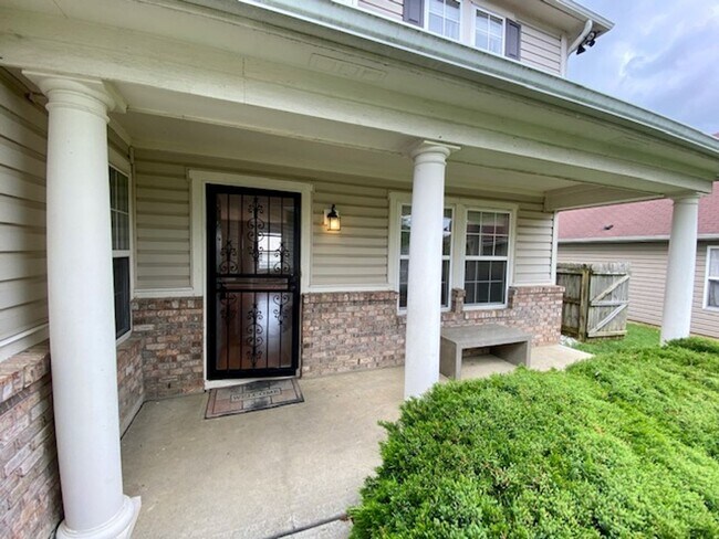 Building Photo - COMING SOON!! Gorgeous 4 Bedroom 2.5 Bath ...