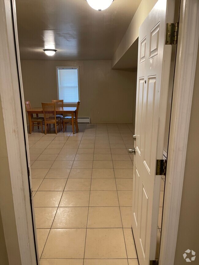 Downtown Paterson Studio Student Apartments for Rent Paterson, NJ 2