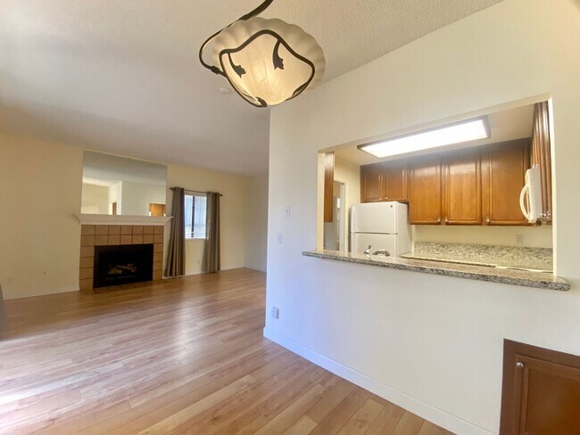 Foto del edificio - Homey 1-bedroom condo in Newark - convenient location!
