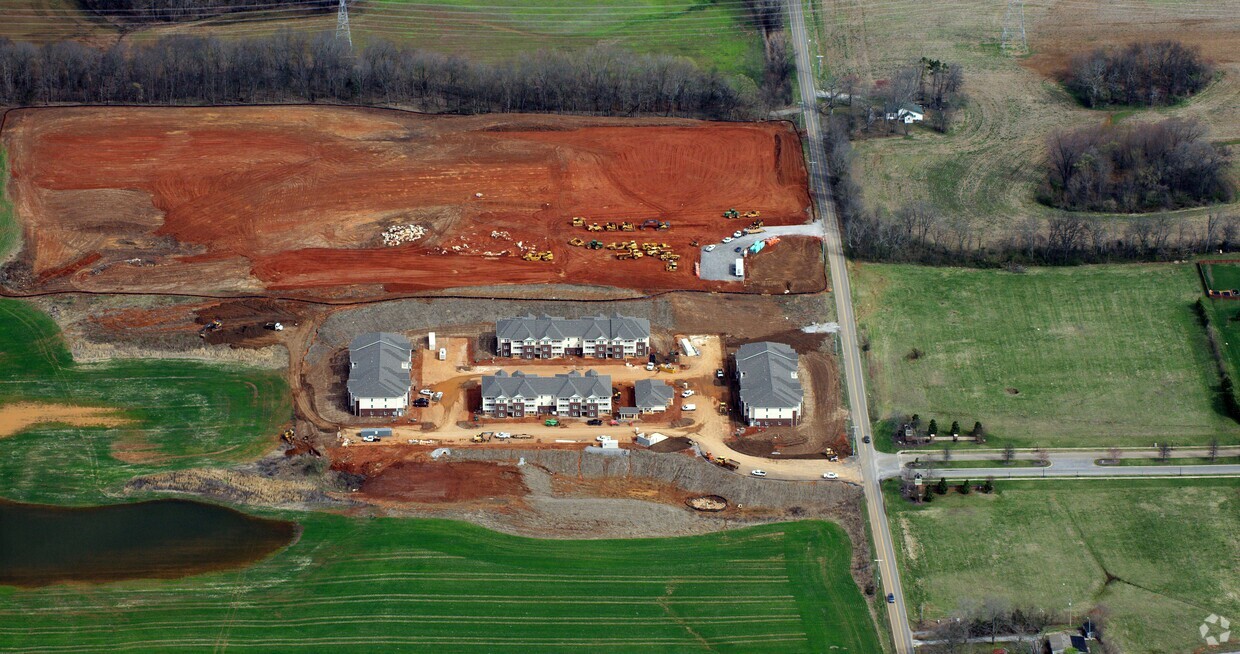 Primary Photo - Fieldstone Village