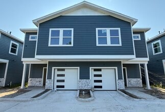 Building Photo - 3533 Alderfer St