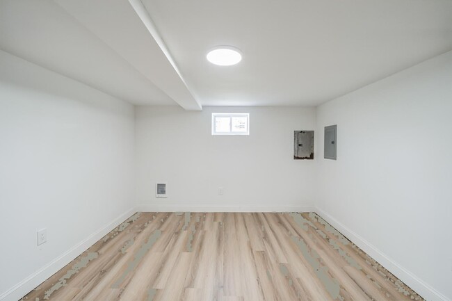 Building Photo - 222 Belmont Ave