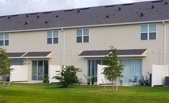 Foto del edificio - 5742 Archipelago St