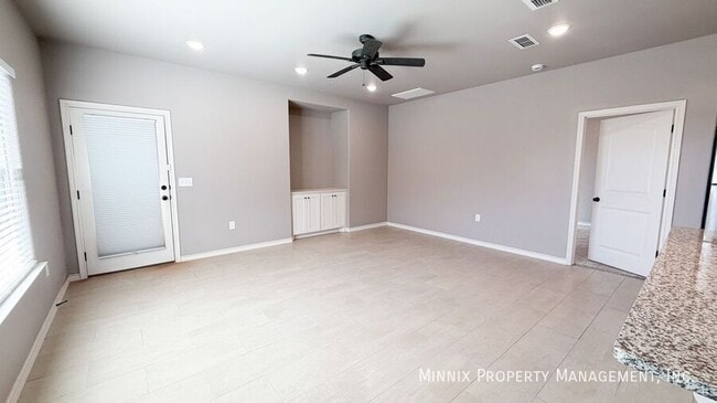 Building Photo - 1503 Ave. O-B