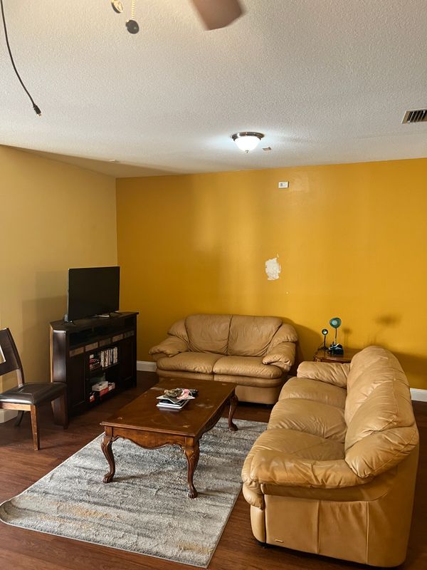 Foto del edificio - 10617 Shady Falls Ct